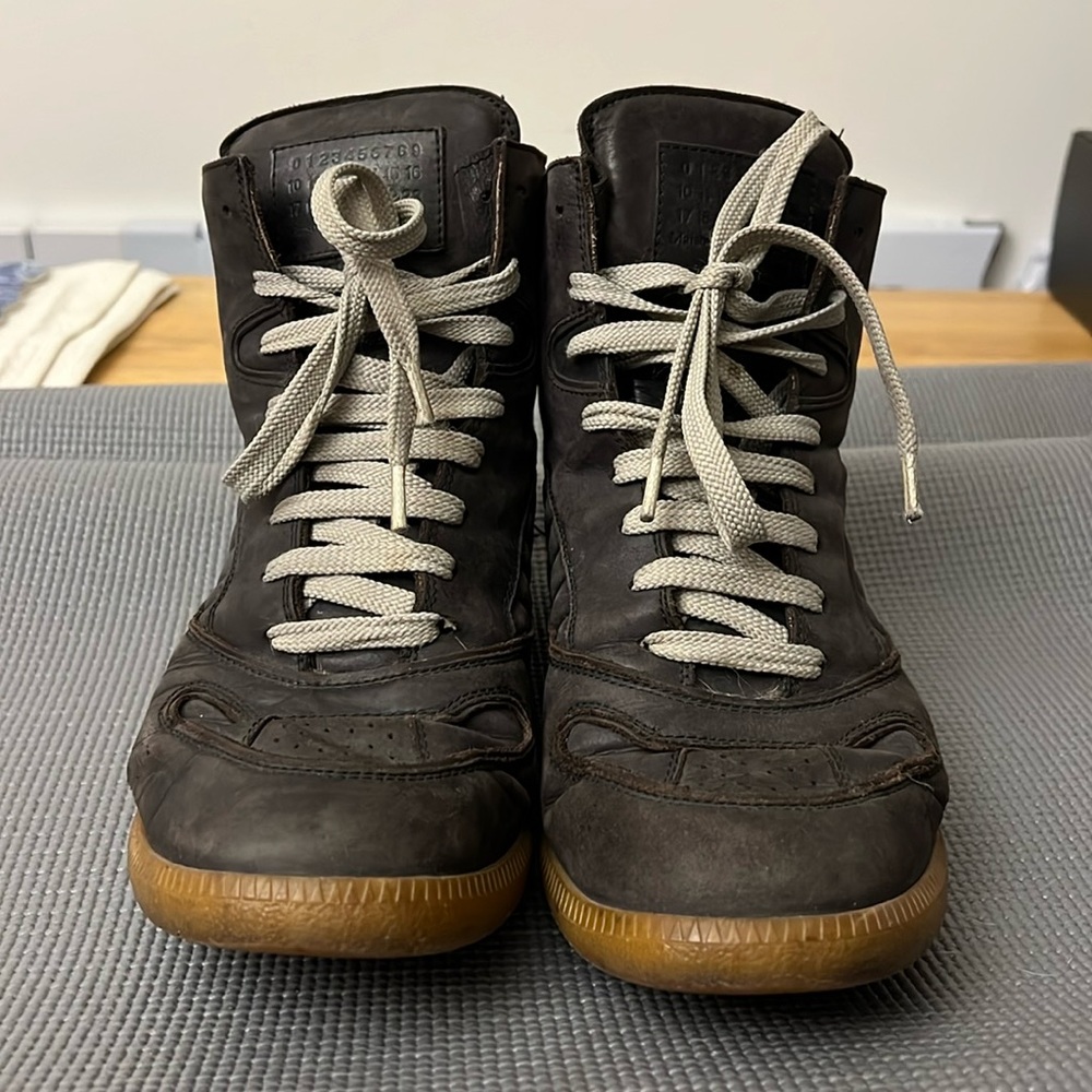 Maison Margiela High Top Leather Sneakers - size 9